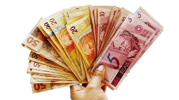 Mega-Sena acumulada: quanto rende e o que comprar com R$ 40 milhões?