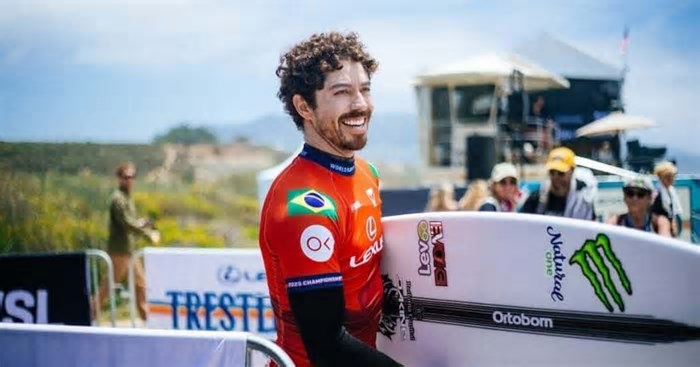 WSL: Yago Dora vira no último minuto e vai à semifinal de Trestles