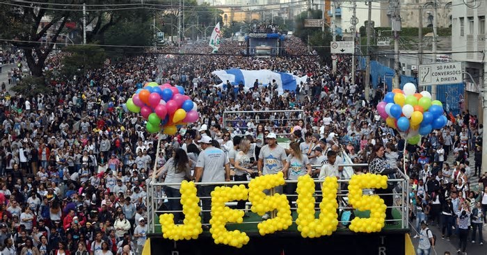 Mapa da fé: quais as principais religiões dos brasileiros, segundo IBGE