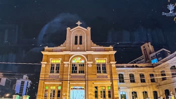 Há 249 anos, a Divina Festa toma conta de Florianópolis; conheça a história