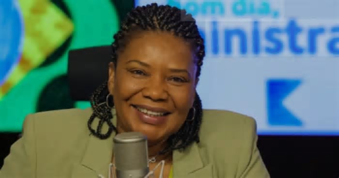 Ministra Margareth Menezes nega descentralização e defende fomento à cultura nacional