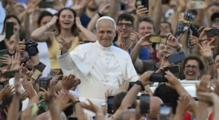 Leone XIV e il macigno del caso Rupnik, lettera delle vittime al Vicariato: «Via le opere dell'abusatore»