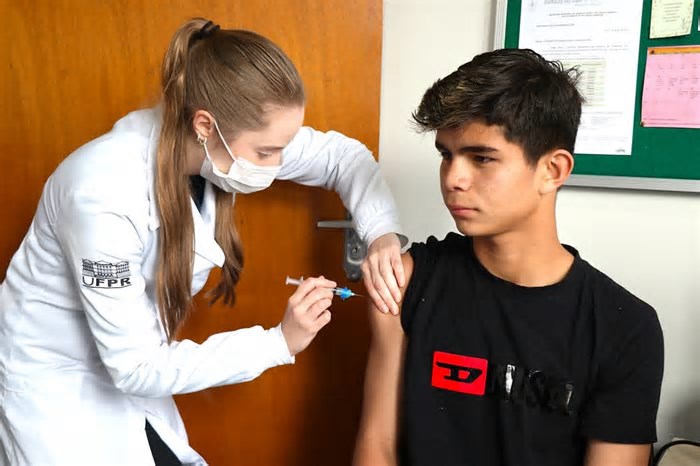 Saúde imunizou aproximadamente 4 mil pessoas contra influenza em ação do final de semana em São José dos Pinhais