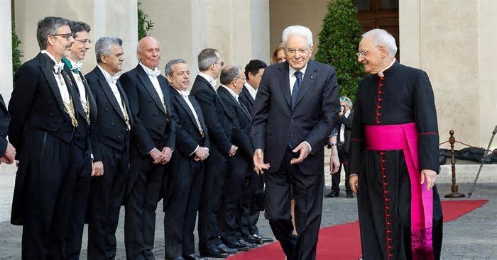 Papa Leone XIV incontra Mattarella: prima visita ufficiale in Vaticano
