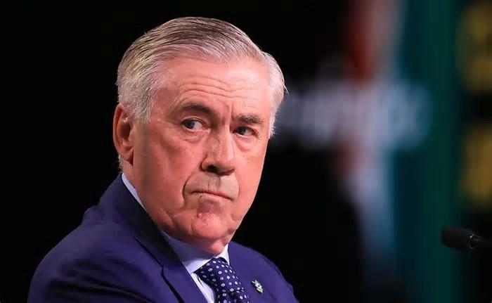 Ancelotti destaca ambiente da Seleção Brasileira antes da partida contra o Paraguai: “Muito profissional”