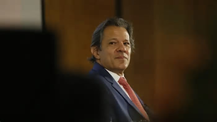 Governo deve propor IR de 17,5% sobre criptos e avalia IOF em stablecoins, diz jornal