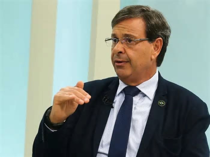 Ex-ministro do Turismo Gilson Machado é preso pela PF no Recife, diz colunista