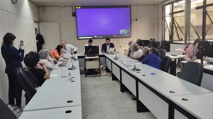 Prefeitura de BH é pressionada a criar o vale-transporte da saúde