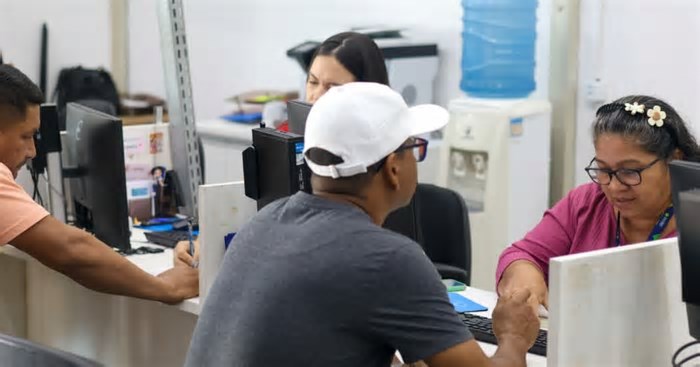 EMPREGO: Sines ofertam mais de 550 vagas nesta sexta-feira em Manaus