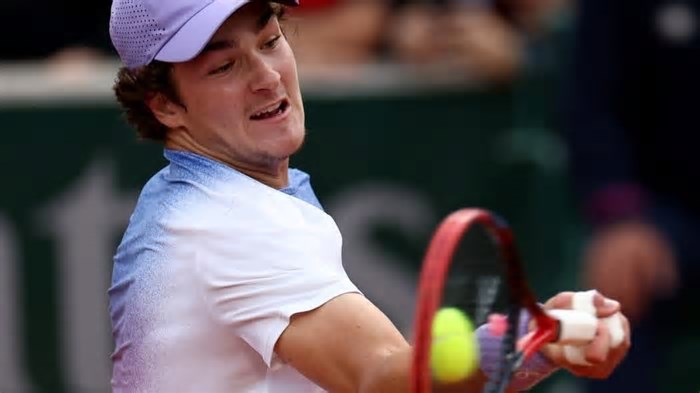 Tri de Roland Garros, Guga exalta João Fonseca; vídeo