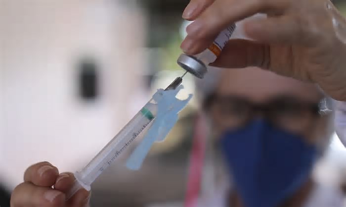 Postos de saúde e shoppings em Fortaleza ampliam atendimento para vacinação neste fim de semana