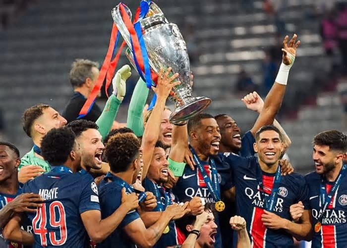Luto! Comemorações deixam dois torcedores do PSG mortos e policial em coma