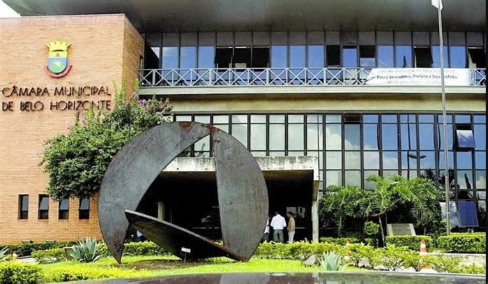 Comissão da Câmara de BH aprova passagem de ônibus gratuita para população