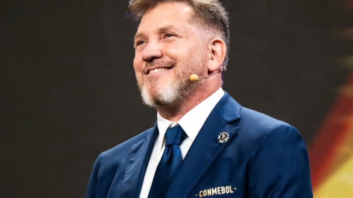 Alejandro Domínguez é reeleito presidente da Conmebol até 2031