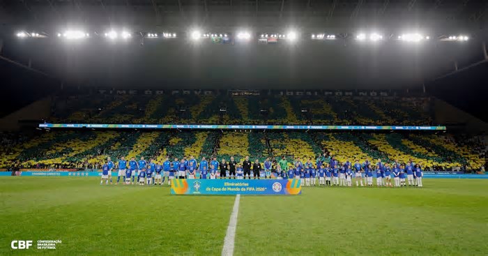 Brasil x Paraguai: veja imagens de mosaico em homenagem ao aniversariante Carlo Ancelotti