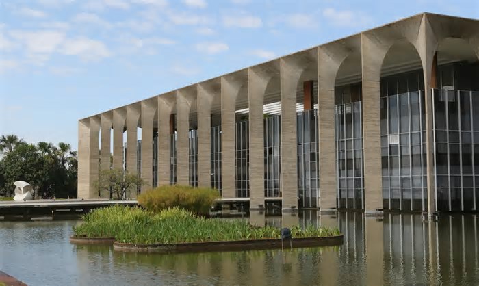 Inscrições para concurso de diplomata com salário inicial de R$ 22 mil terminam nesta quarta (4)