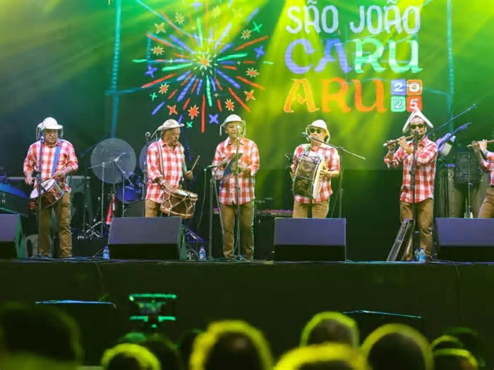 Forró embala São João de Caruaru, 