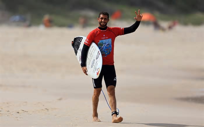 Lucas Chumbo perde final para argentino no Itacoatiara Pro