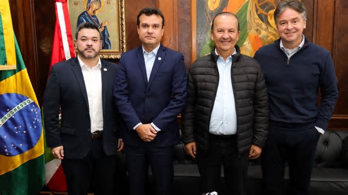 Jorginho Mello anuncia novo secretário de Ciência e Tecnologia