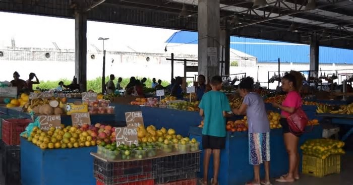 Governo monta plano de ação para restabelecer funcionamento do Mercado do Ogunjá