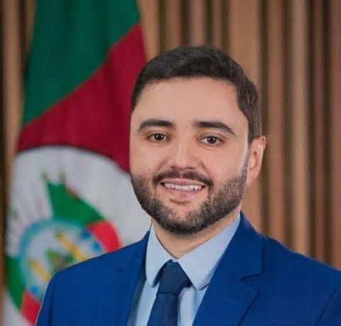 MDB do RS oficializa a pré-candidatura de Gabriel Souza ao governo em 2026