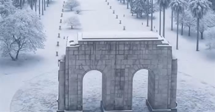 E se nevasse em Porto Alegre? Especialista explica se neve poderia atingir a Capital