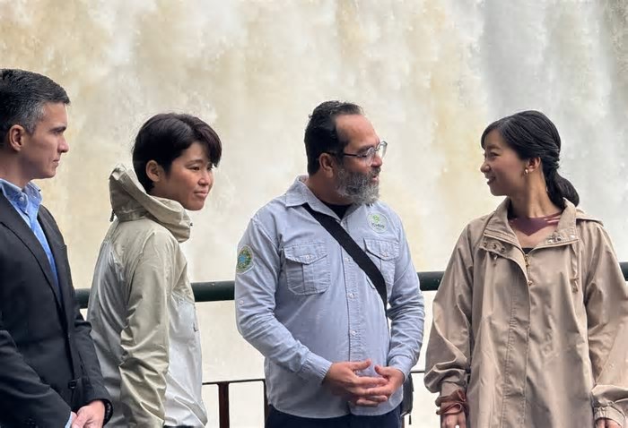 Em visita a Foz, princesa do Japão se encanta com as Cataratas do Iguaçu