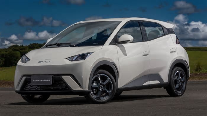 BYD deixa gigante japonesa para trás e já é top 5 no Brasil