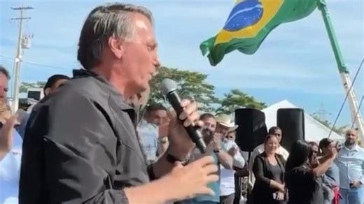 Indiciado de novo, Bolsonaro sobe em palanque e diz ser o ‘mais perseguido’ do Brasil