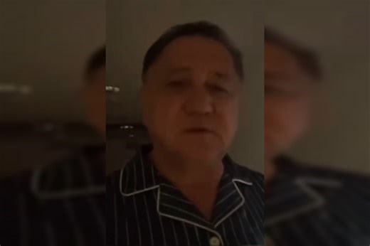Entre ataques e sirenes, distrital mostra bunker em Israel. Veja vídeo
