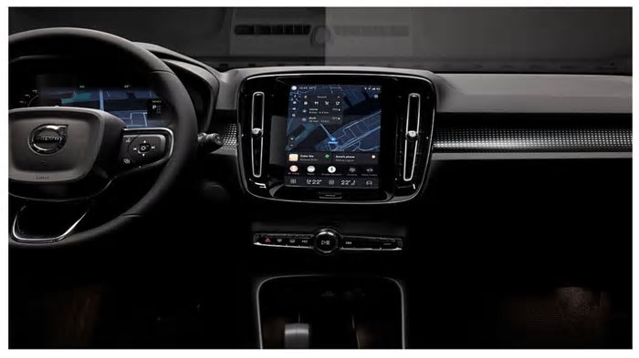 Volvo rivoluziona la sua offerta: nuovi sistemi digitali, più sicurezza e aggiornamenti