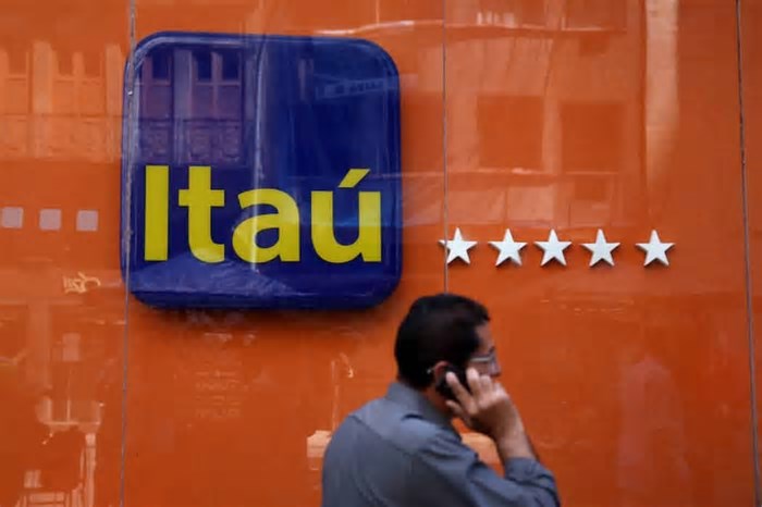 Itaú: COE cobra paralisação do fechamento de agências bancárias