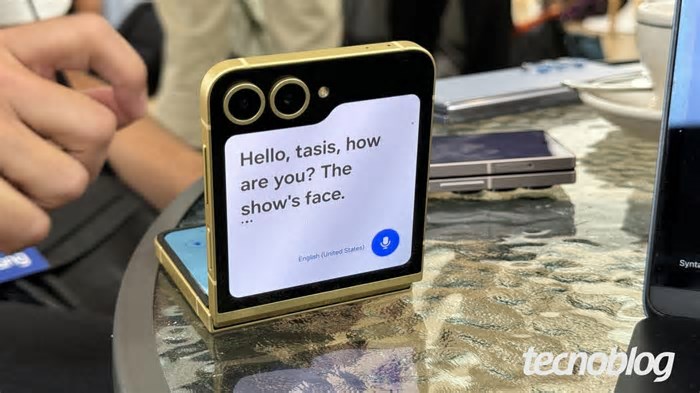 Exclusivo: Samsung prepara chegada de celular dobrável e de baixo custo no Brasil