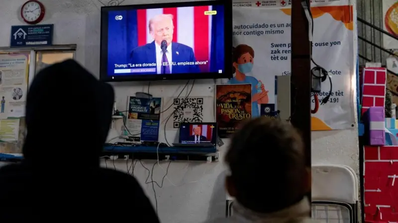 Como as duras medidas de Trump esvaziaram abrigos para imigrantes na fronteira