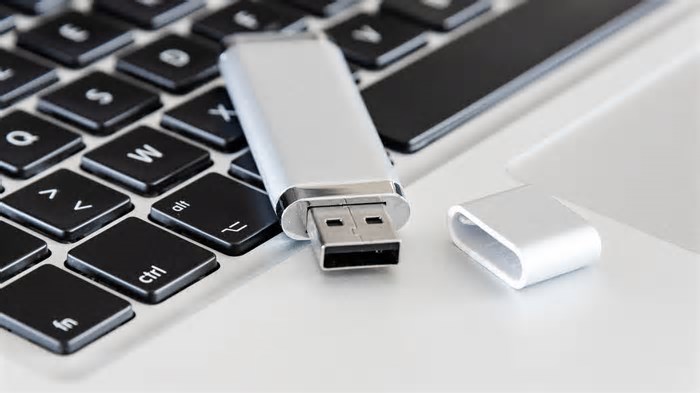 Você tem um pendrive esquecido em casa? Ele pode ser mais útil do que imagina