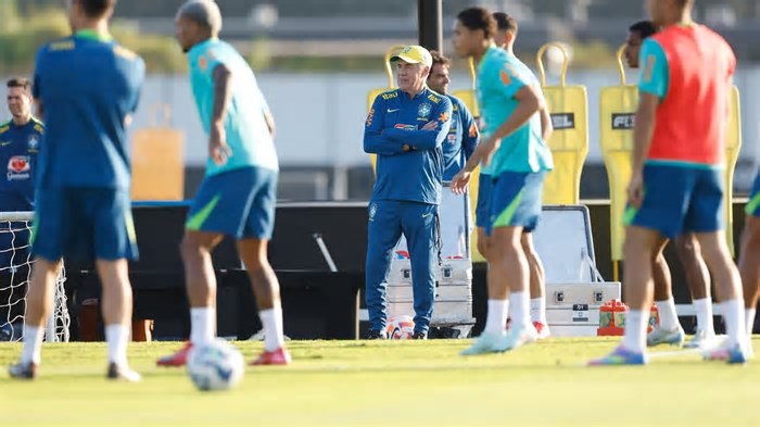 Quarta pior defesa das Eliminatórias, Seleção aposta em zaga sólida por vaga na Copa