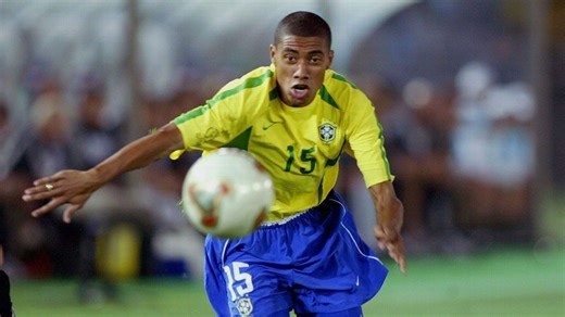 Grande surpresa no penta aposta em 'novo Kleberson' e vê Ancelotti 'resgatando' o futebol brasileiro