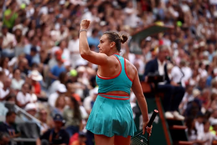 Sabalenka, número um do mundo, avança às quartas em Roland Garros