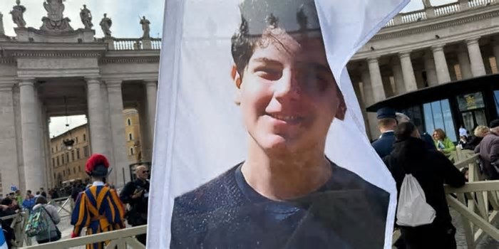 Vaticano, Carlo Acutis e Pier Giorgio Frassati saranno santi il 7 settembre