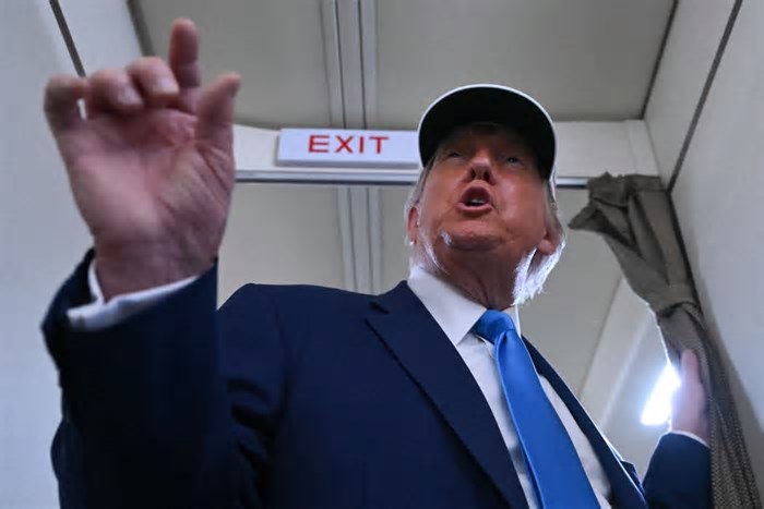 Trump divulga site oficial para oferecer vistos de residência nos EUA por US$ 5 milhões