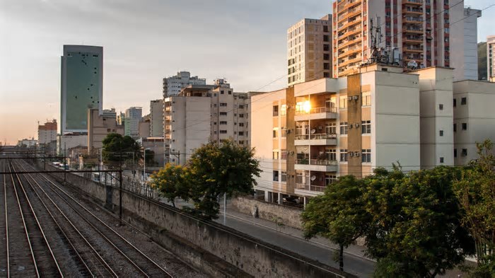Essa cidade perto do Rio está conquistando quem quer viver bem e gastar pouco