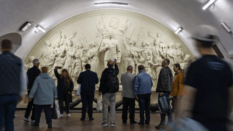 O que nova estátua de Stalin em Moscou mostra sobre tentativa da Rússia de reescrever a história