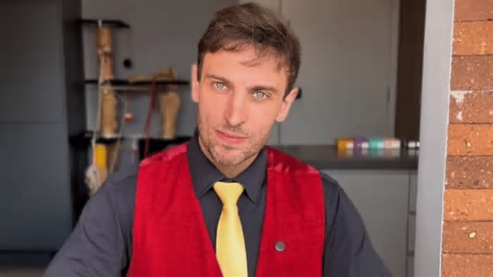 Léo Lins: veja como fica a agenda de shows do humorista após condenação