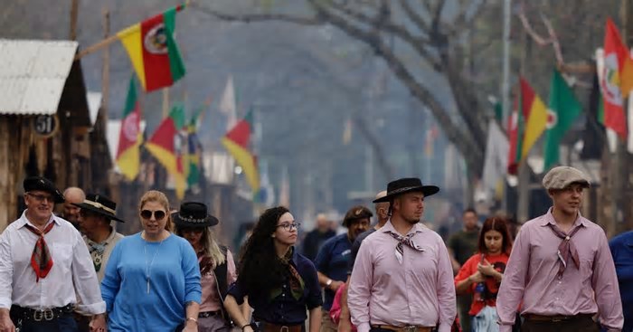 Inscrições de piquetes para o Acampamento Farroupilha 2025 em Porto Alegre começam nesta segunda-feira