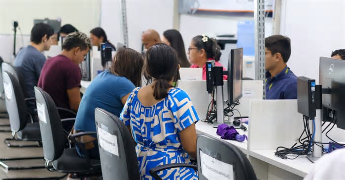 EMPREGO: Sines ofertam mais de 640 vagas nesta quinta-feira em Manaus