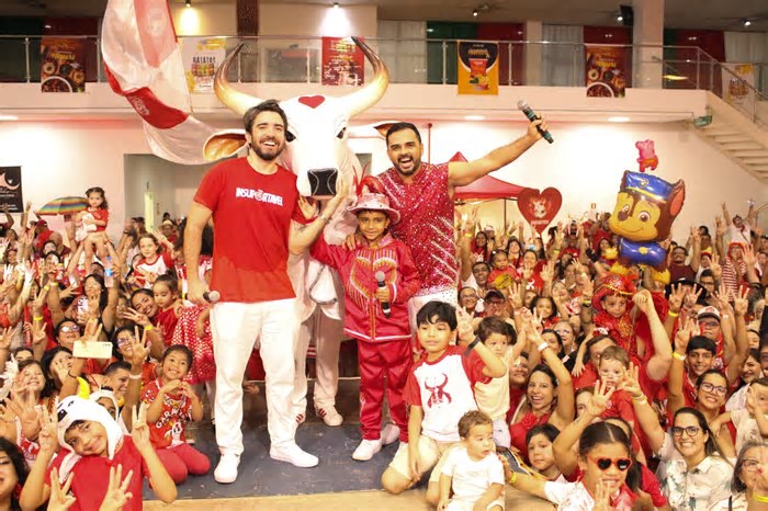Eventos do Boi Garantido arrastam multidão em Manaus
