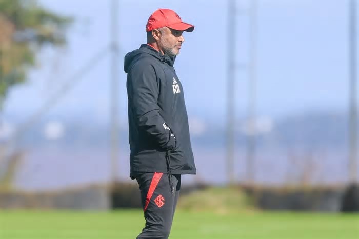 Com retornos no ataque, Inter enfrenta o Atlético-MG fora de casa