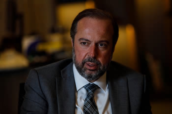 Silveira se reúne com agência e estatal de petróleo para tentar destravar medidas de arrecadação; setor contesta