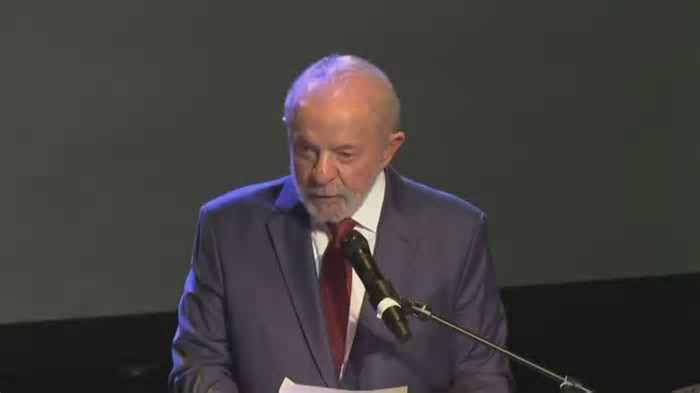 Lula diz que Brics pedirão governança sobre uso da inteligência artificial