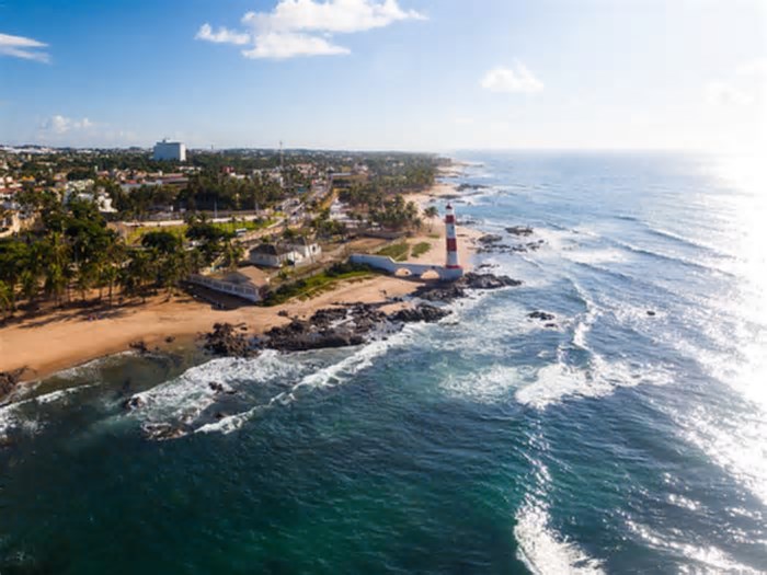 Bahia lidera crescimento do turismo internacional no Nordeste em 2025